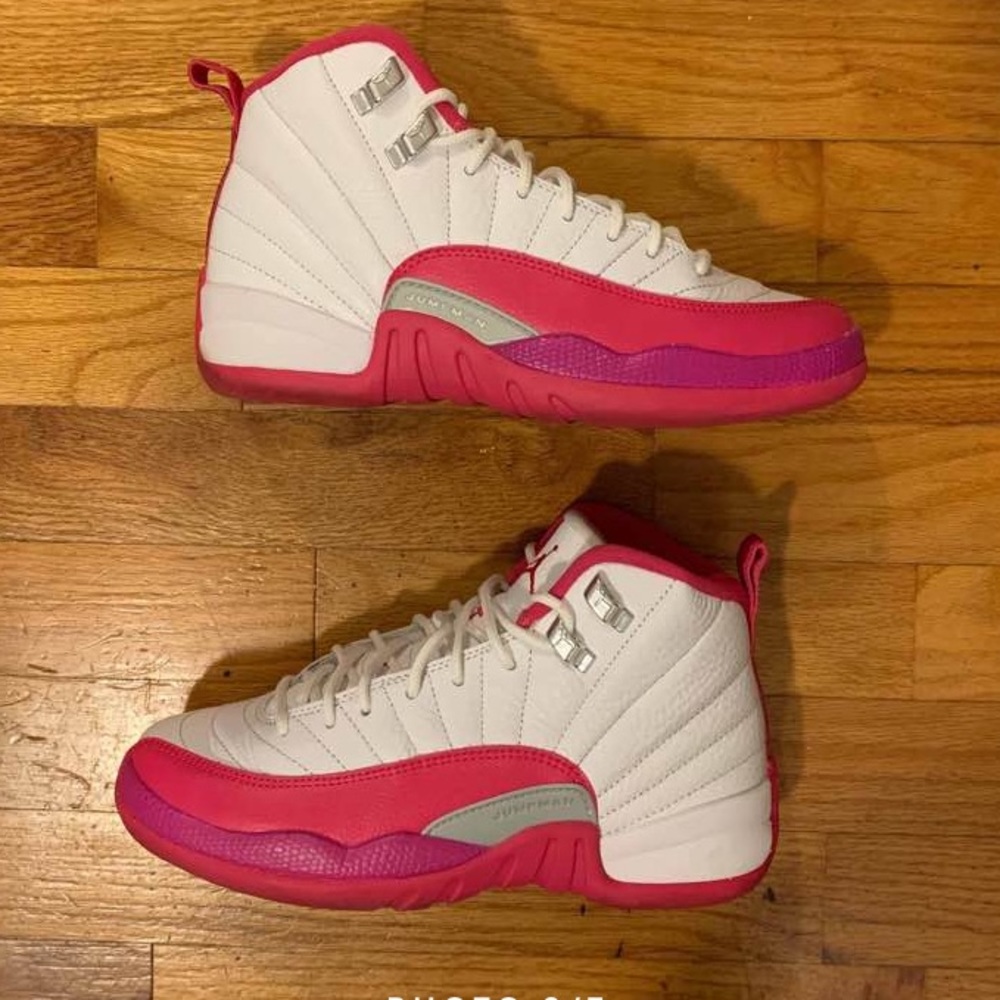 Dynamic Pink Retro 12 “Valentine 12s” 2016